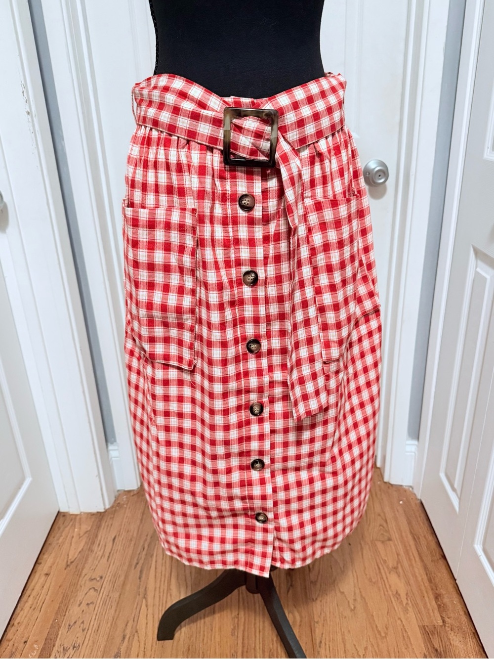 MOON RIVER Belted Red Gingham Button Front Midi Skirt Pockets M NWOT